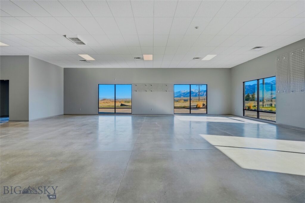 2777 N 7th Avenue, Bozeman MT 59715