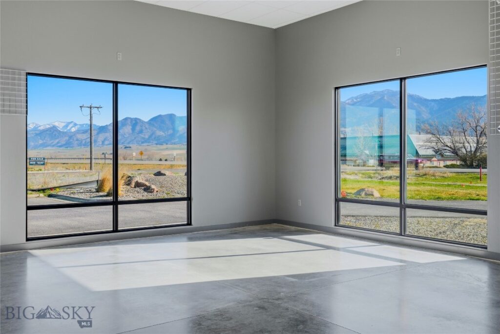 2777 N 7th Avenue, Bozeman MT 59715