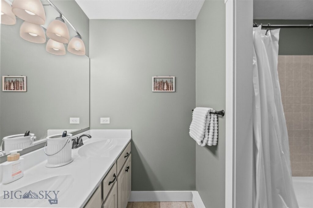 1657 S Black Avenue, Bozeman MT 59715