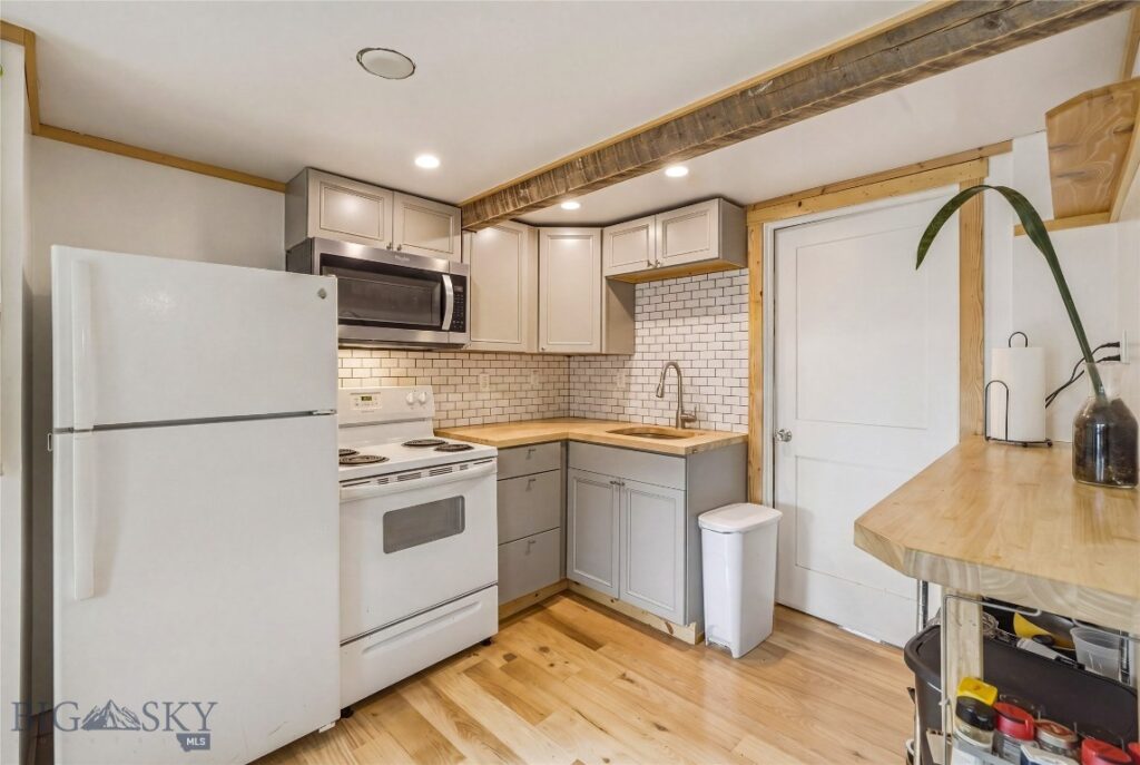 407 S 10th Avenue, Bozeman MT 59715