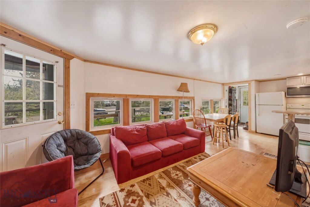 407 S 10th Avenue, Bozeman MT 59715