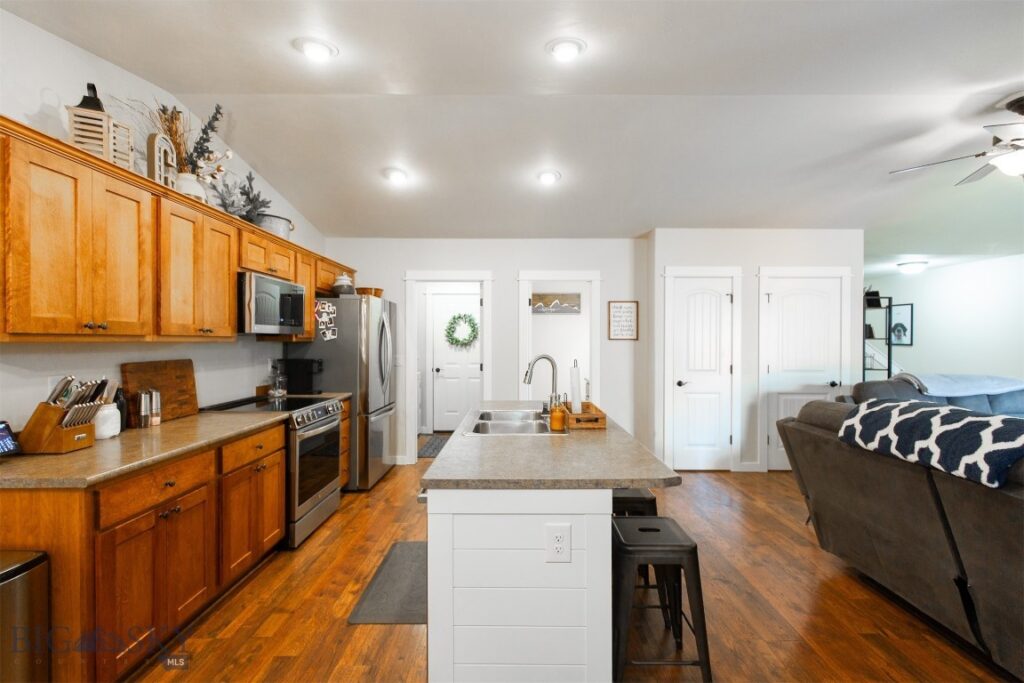 86 Tail Feather, Bozeman MT 59718