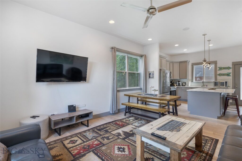 26 Locomotive Loop, Bozeman MT 59718