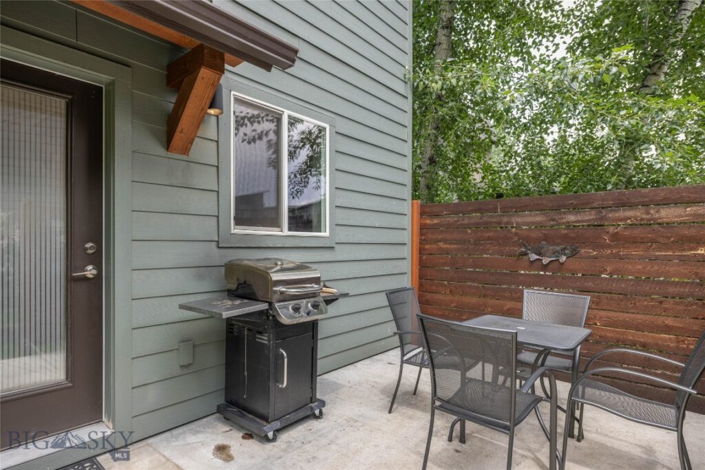 26 Locomotive Loop, Bozeman MT 59718