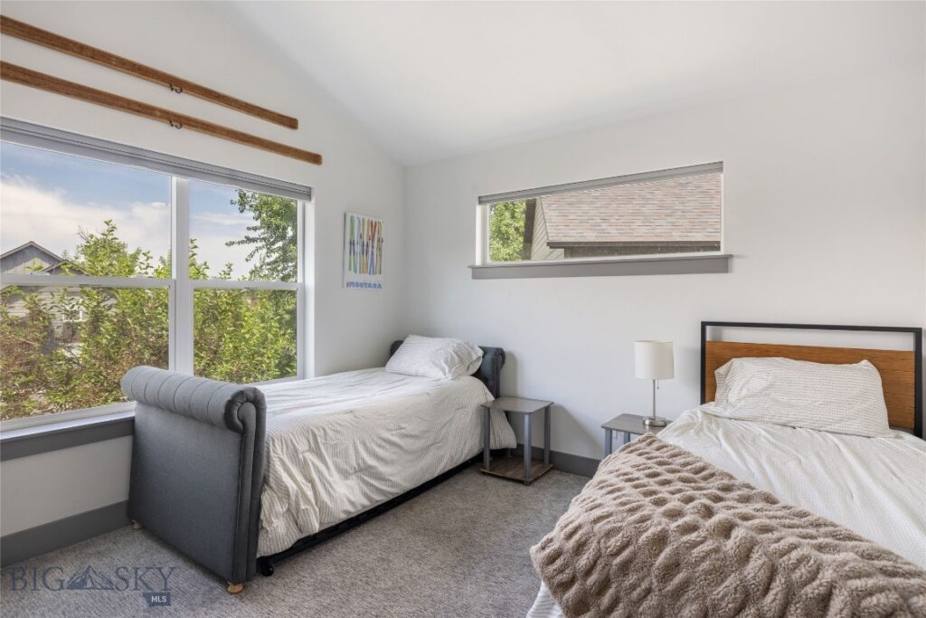 26 Locomotive Loop, Bozeman MT 59718