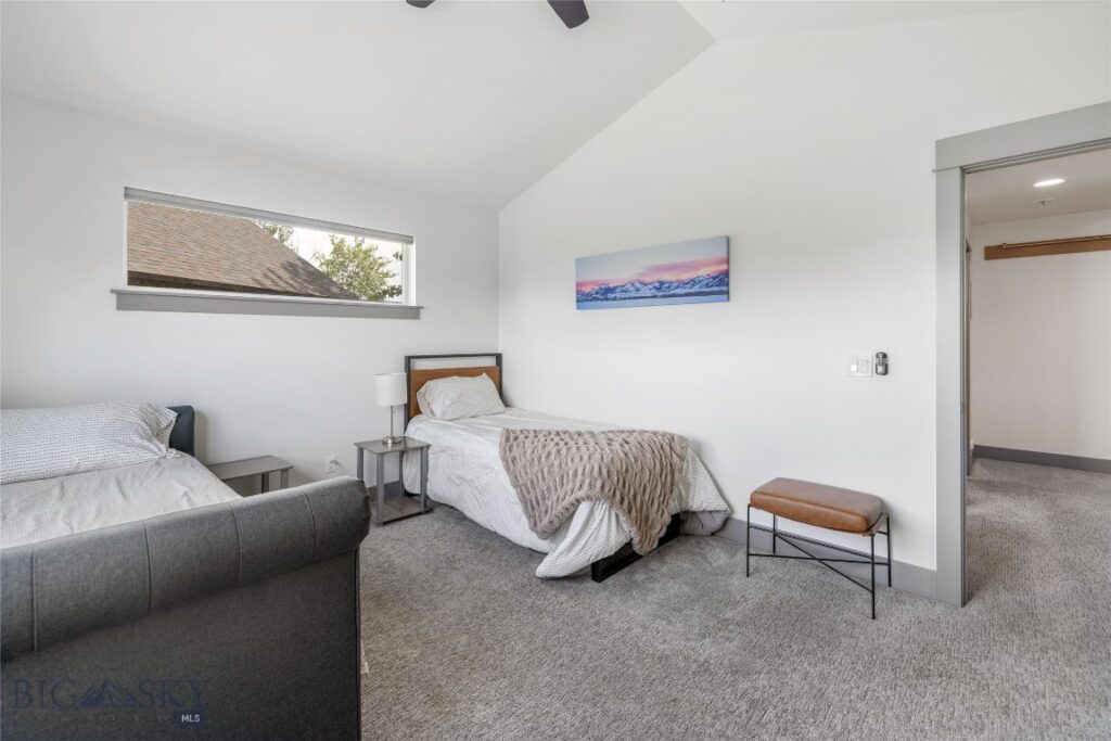 26 Locomotive Loop, Bozeman MT 59718