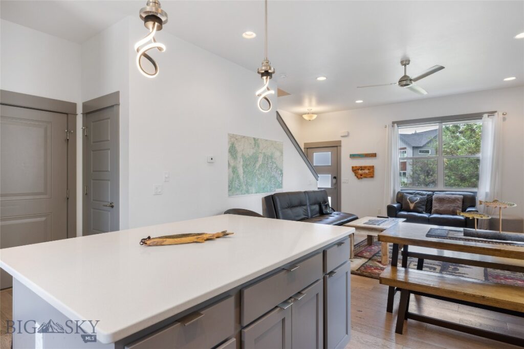 26 Locomotive Loop, Bozeman MT 59718