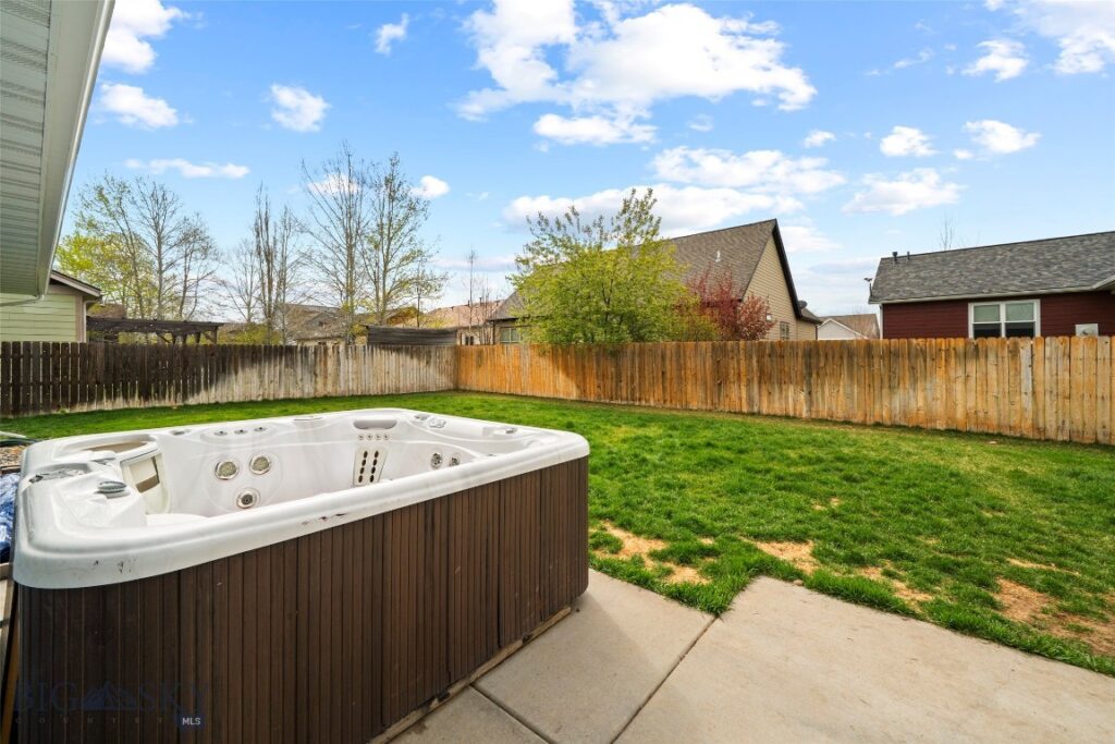 339 Cedar Wood, Bozeman MT 59718