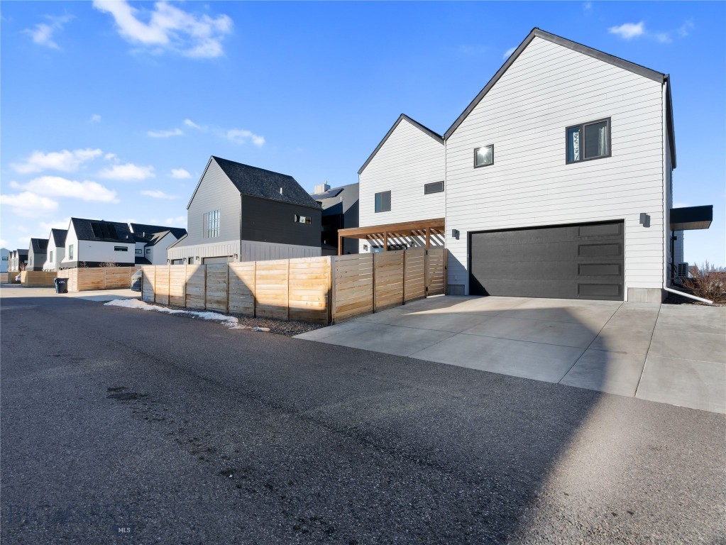 2842 Tierra Lane, Bozeman MT 59718
