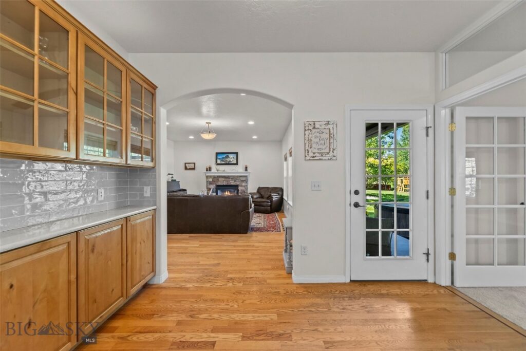 359 Annie Glade Drive, Bozeman MT 59718
