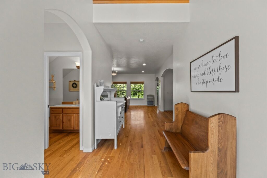 359 Annie Glade Drive, Bozeman MT 59718