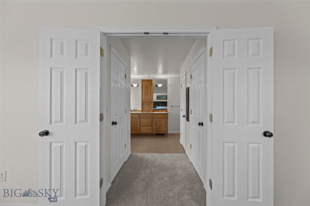 359 Annie Glade Drive, Bozeman MT 59718