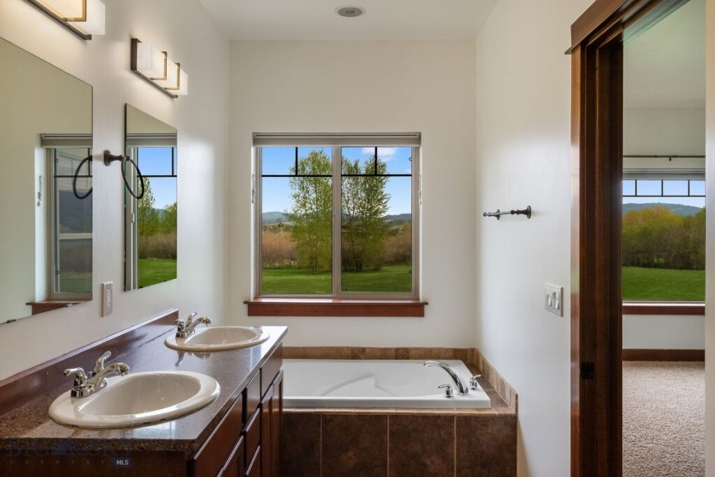 812 Rosa, Bozeman MT 59718