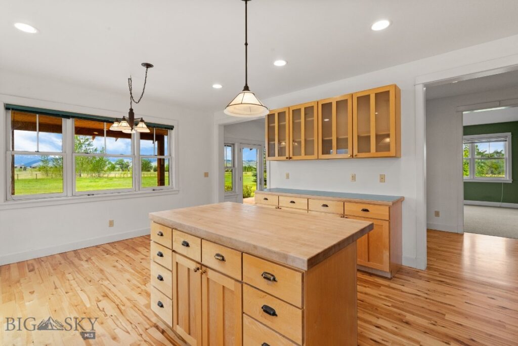 648 Bushnell Road, Bozeman MT 59718
