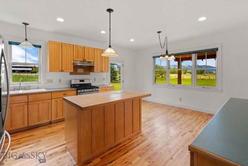 648 Bushnell Road, Bozeman MT 59718