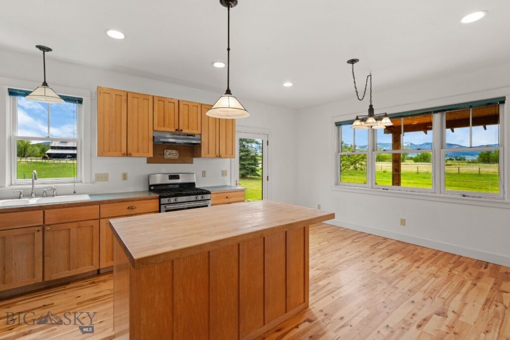 648 Bushnell Road, Bozeman MT 59718