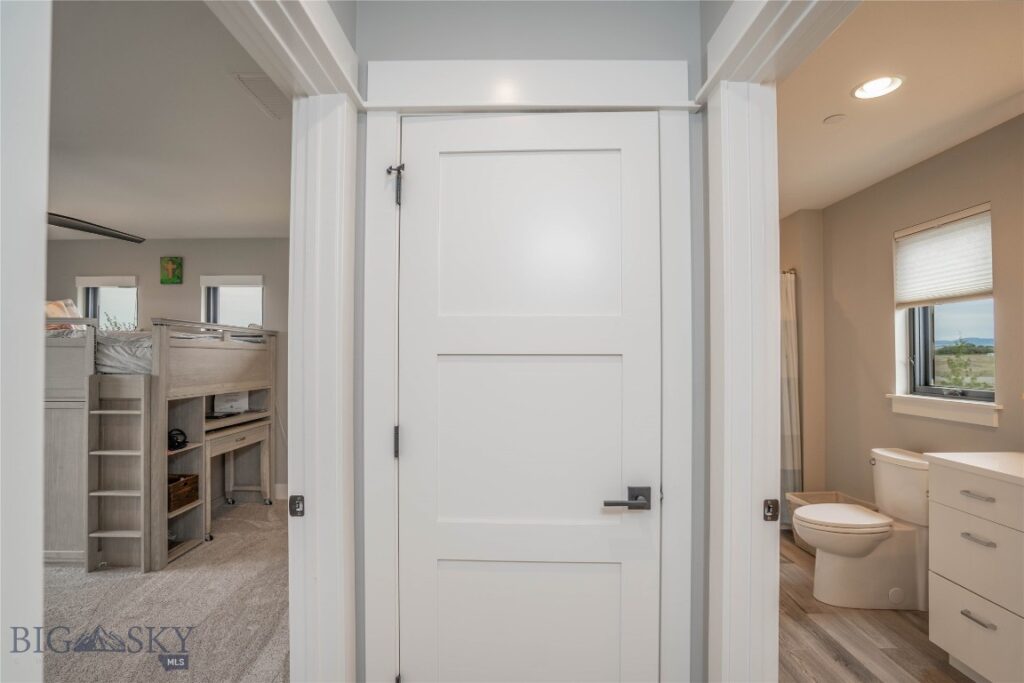 28 Defender Lane, Bozeman MT 59718