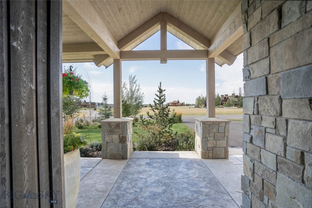 28 Defender Lane, Bozeman MT 59718