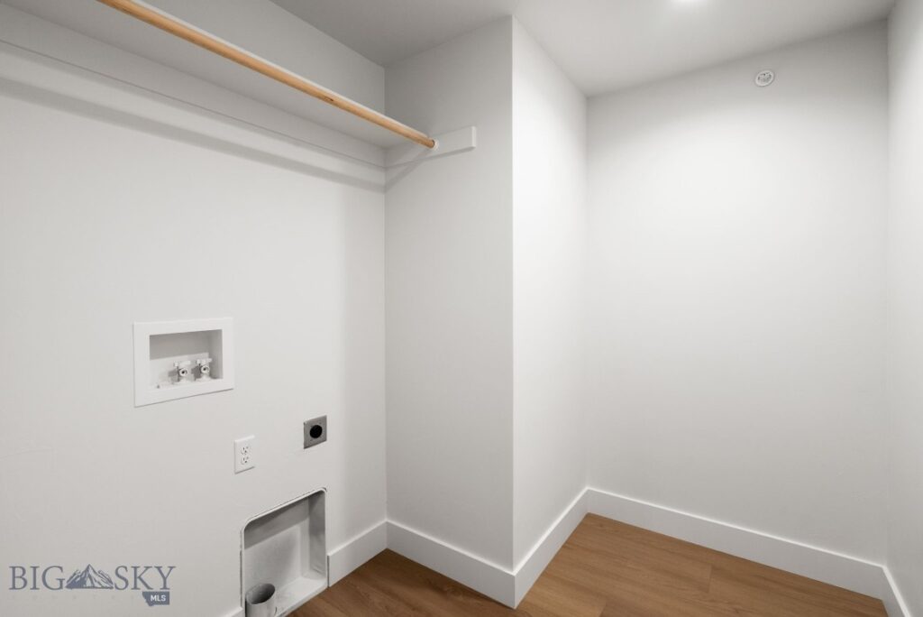 100 Bow Perch Lane, Bozeman MT 59718