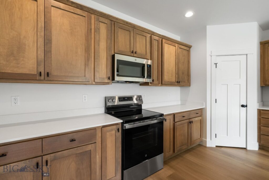 100 Bow Perch Lane, Bozeman MT 59718