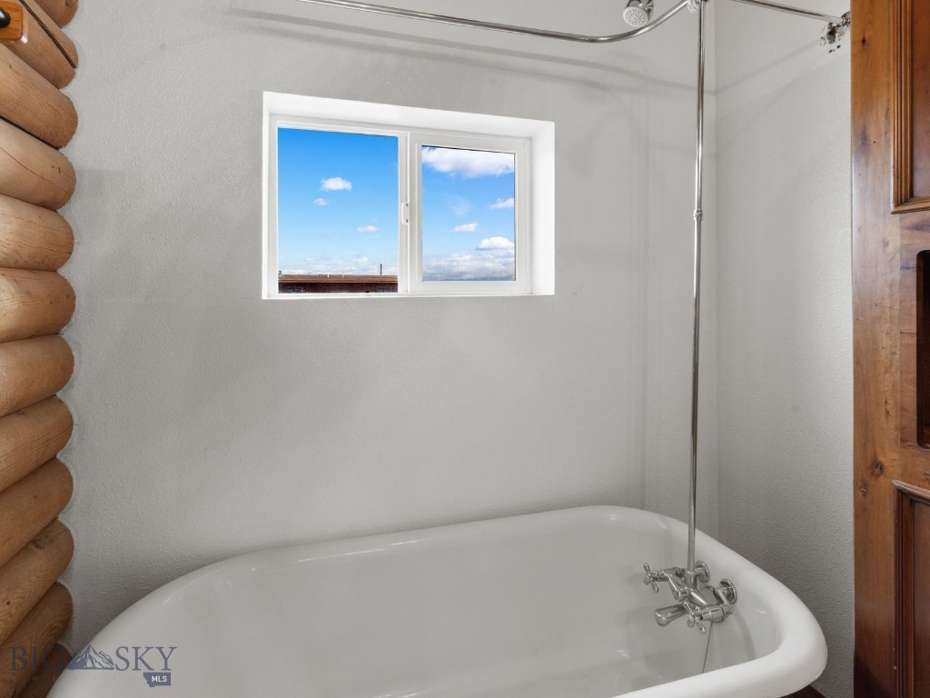 77300 Gallatin Road, Bozeman MT 59718