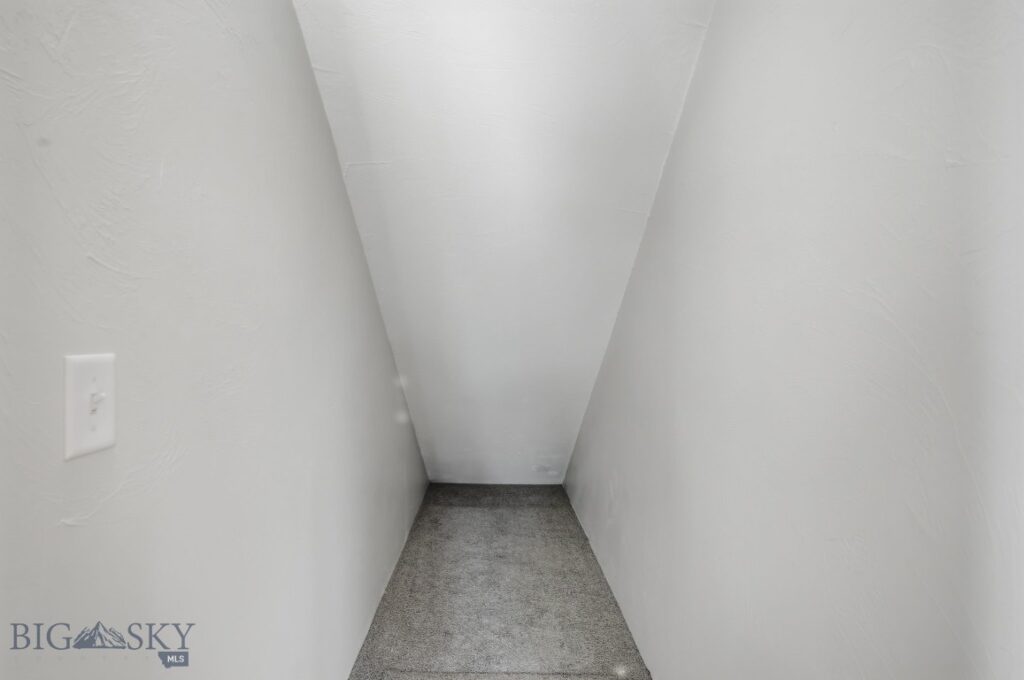4726 Glenwood Drive, Bozeman MT 59718