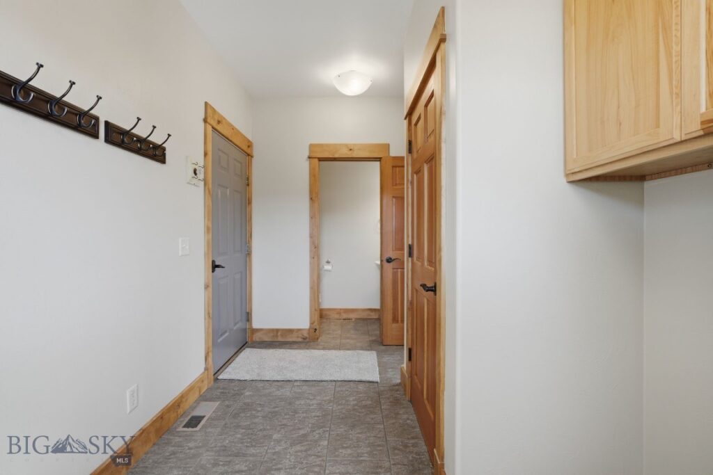 4726 Glenwood Drive, Bozeman MT 59718