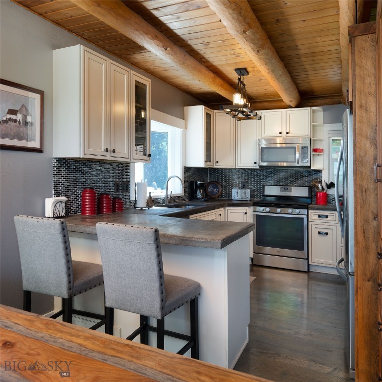 185 Peak Road, Bozeman MT 59715