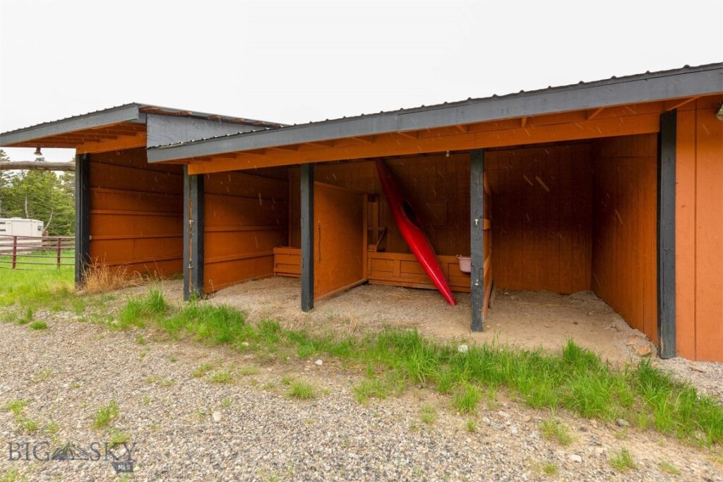 185 Peak Road, Bozeman MT 59715