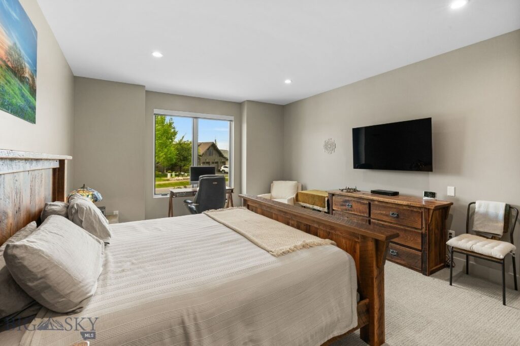 496 Black Bull, Bozeman MT 59718