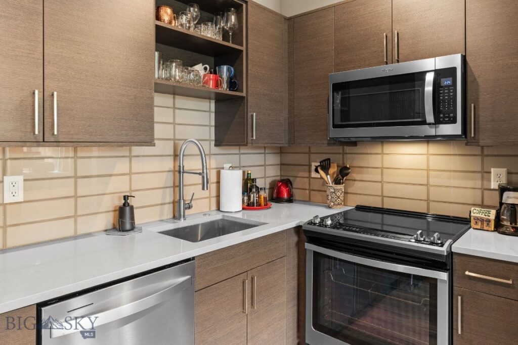 496 Black Bull, Bozeman MT 59718