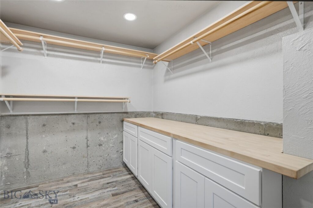 16 Arrowwood Dr, Bozeman MT 59718