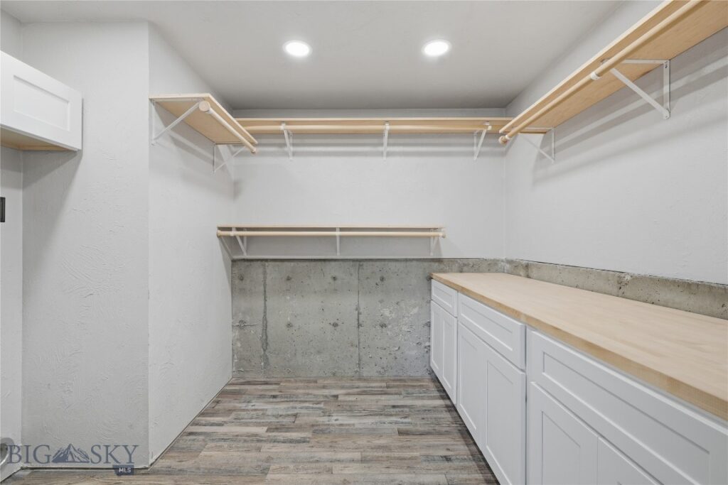 16 Arrowwood Dr, Bozeman MT 59718