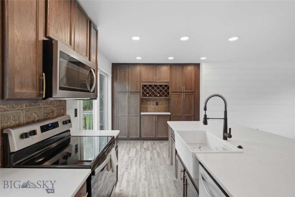 16 Arrowwood Dr, Bozeman MT 59718