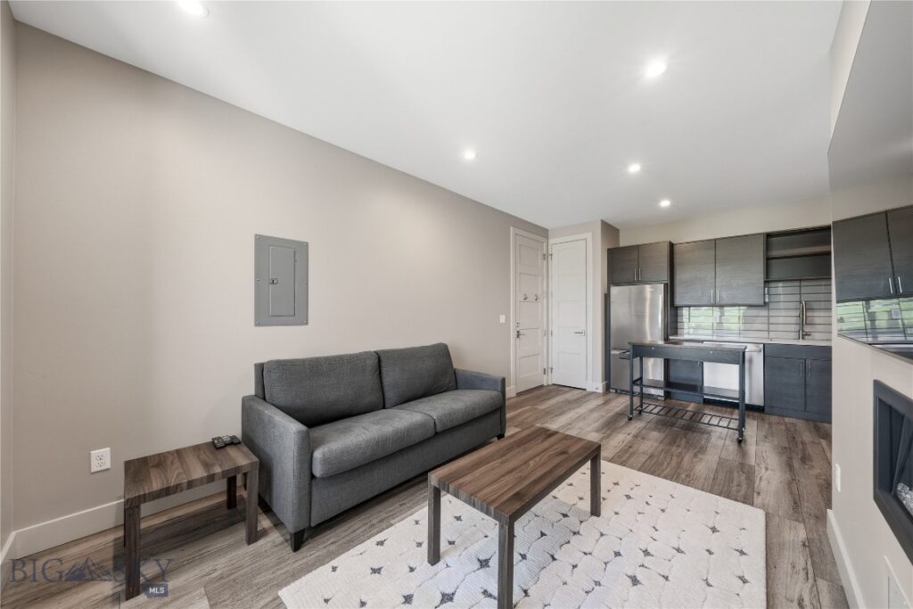 496 Black Bull Trail, Bozeman MT 59718