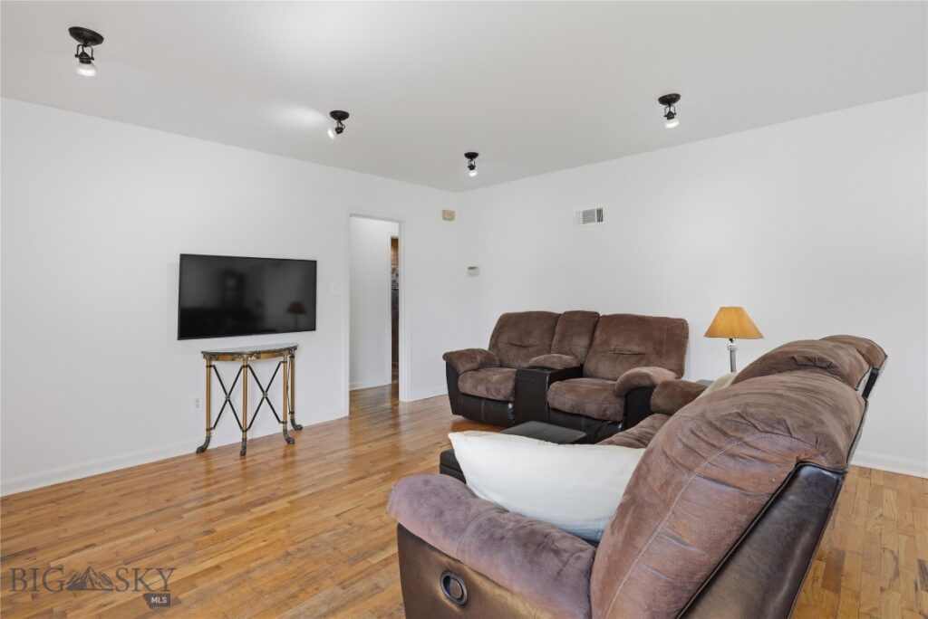 718 S 14th Avenue, Bozeman MT 59715