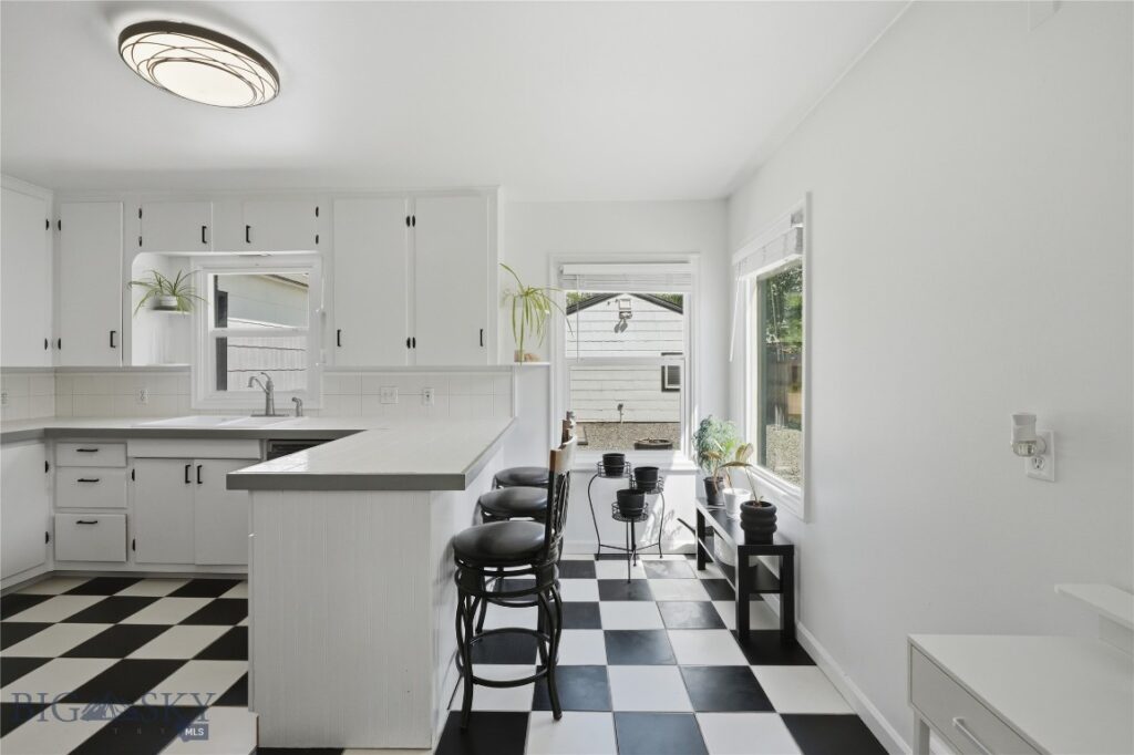 718 S 14th Avenue, Bozeman MT 59715