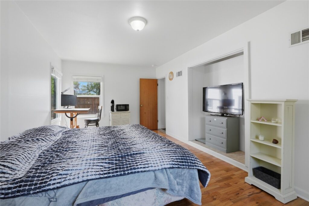 718 S 14th Avenue, Bozeman MT 59715