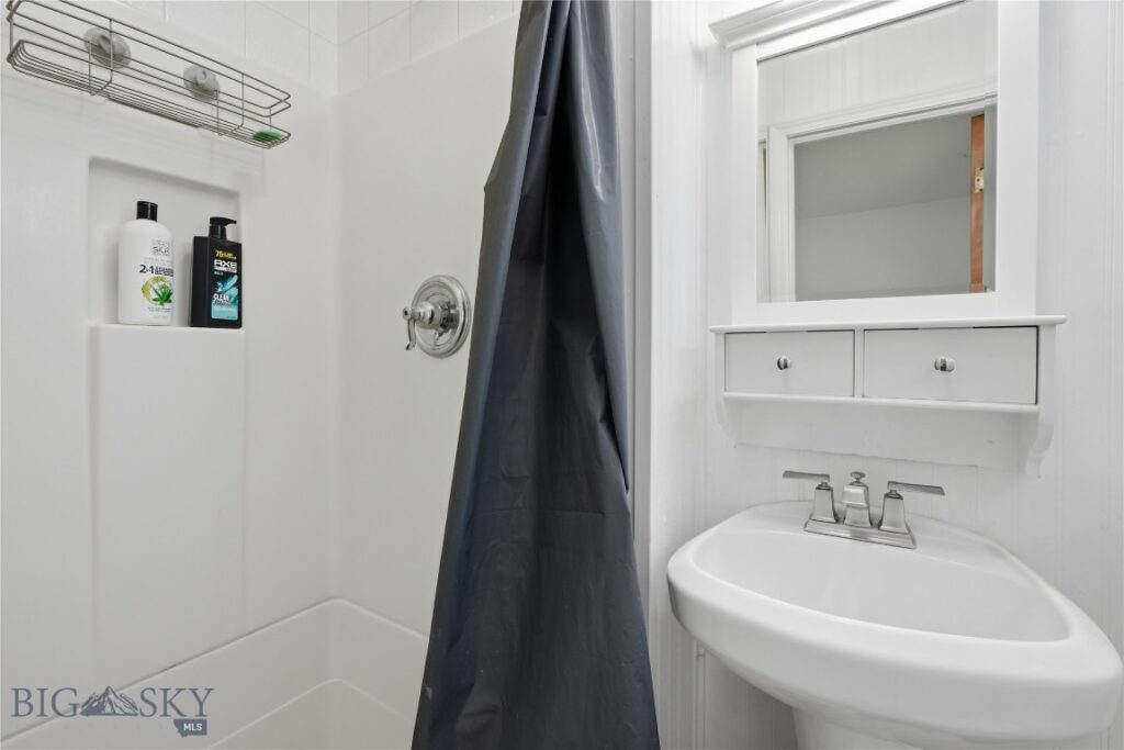 718 S 14th Avenue, Bozeman MT 59715