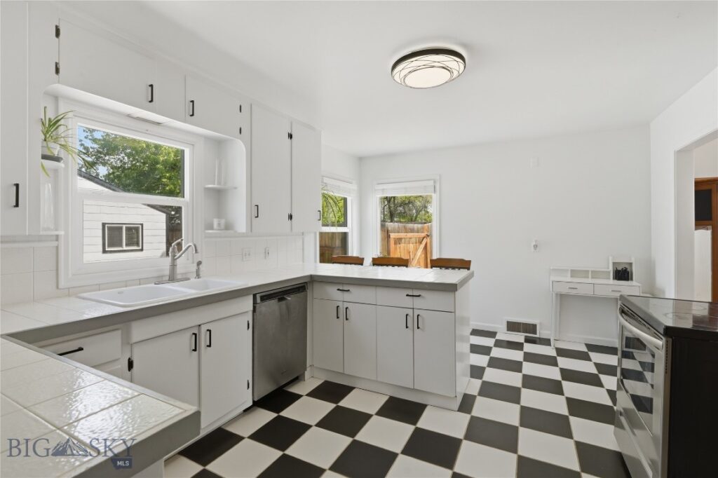 718 S 14th Avenue, Bozeman MT 59715