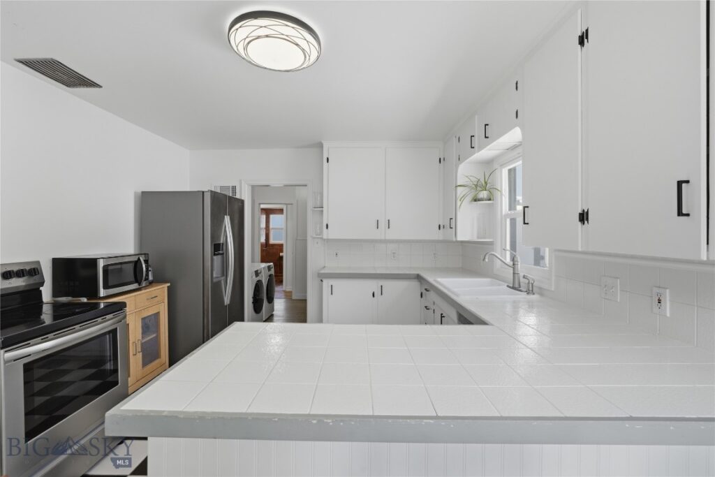 718 S 14th Avenue, Bozeman MT 59715
