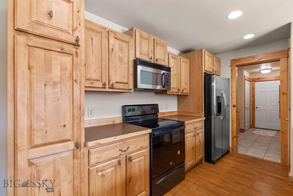 986 Flanders Creek, Bozeman MT 59718