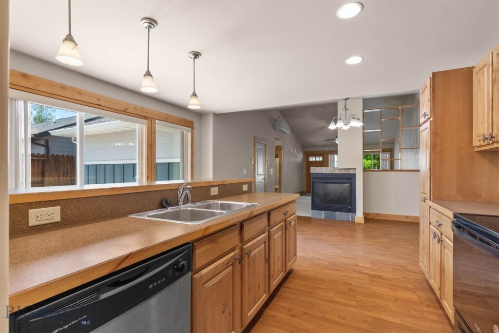 986 Flanders Creek, Bozeman MT 59718