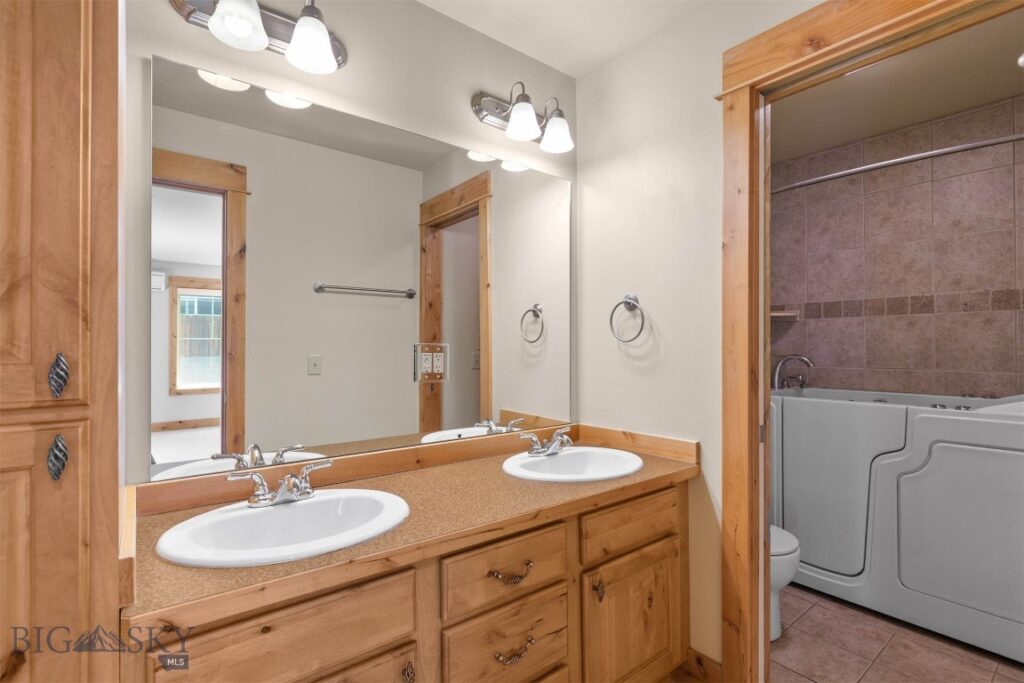 986 Flanders Creek, Bozeman MT 59718