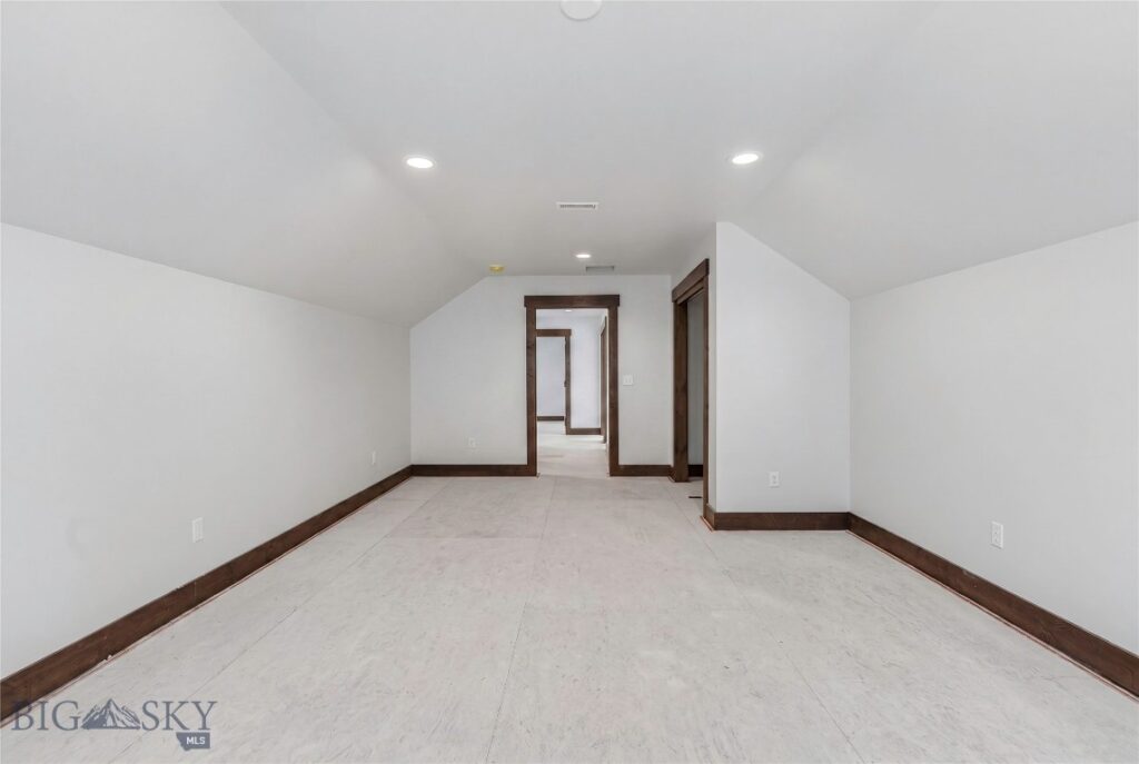 215 Sage Grouse Drive, Bozeman MT 59718