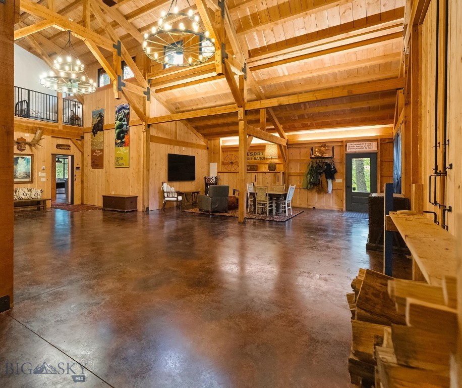 9440 Saddle Mountain Road, Bozeman MT 59715