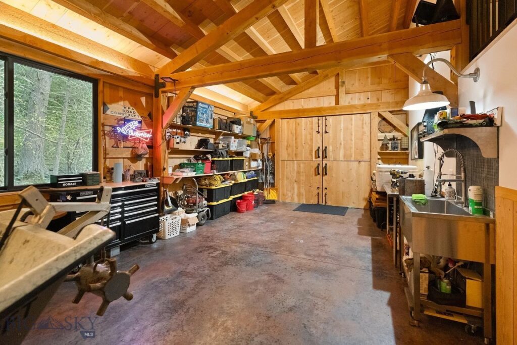9440 Saddle Mountain Road, Bozeman MT 59715