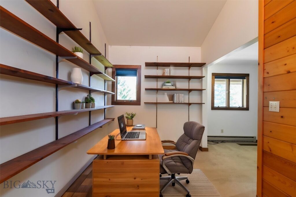 1811 S Black Avenue, Bozeman MT 59715