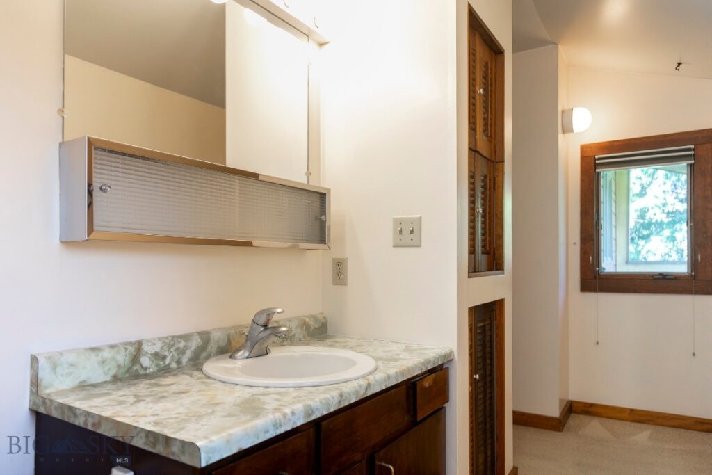 1811 S Black Avenue, Bozeman MT 59715