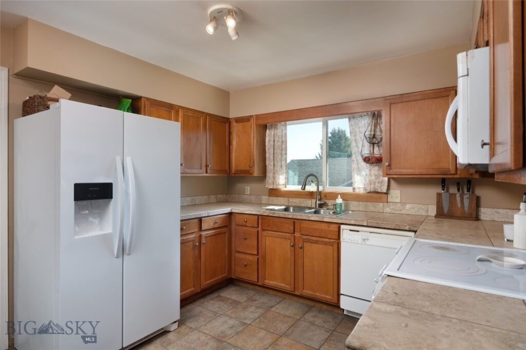 1104 S Pinecrest Drive, Bozeman MT 59715